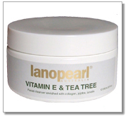 Lanopearl Vitamin E & Tea Tree Facial Cleanser, enriched with collagen, jojoba, lanolin